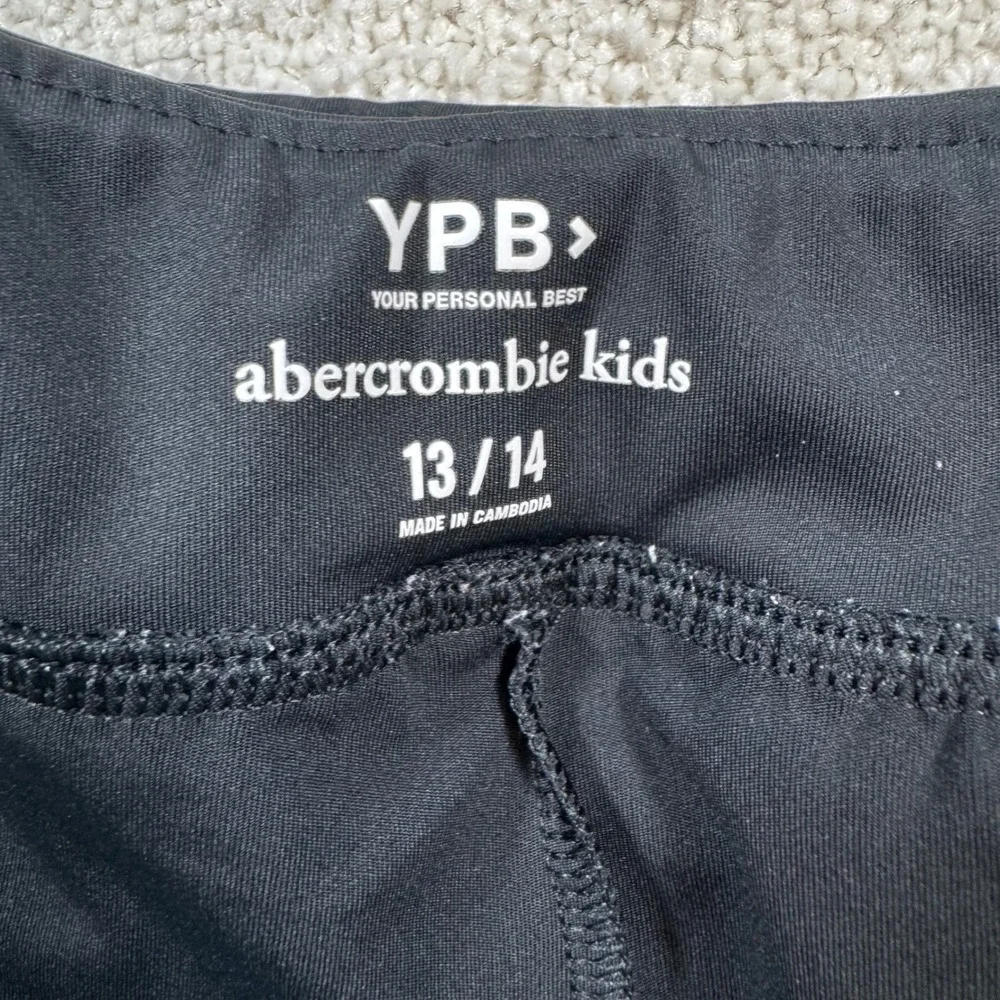 Abercrombie Kids YPB Shorts Girls 13/14 Black Active Double Layer Running